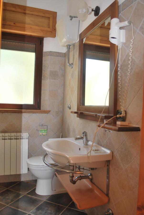 Agriturismo Roseto Villa Serra San Bruno Exteriör bild